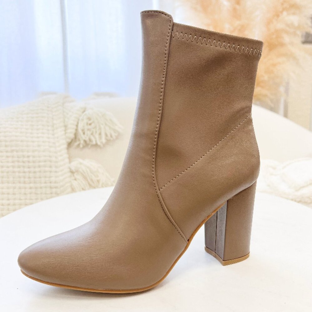 Carris Ankle Boots